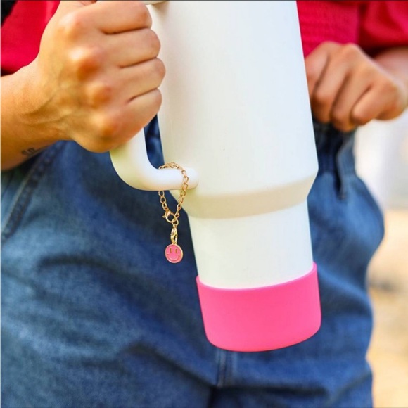 Cup Handle Charm - Picture 2 of 3